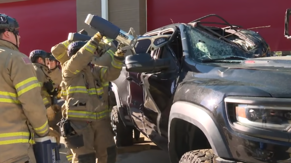 Panthers player Derrick Brown and Charlotte Fire team up for National Teen Driver Safety Week