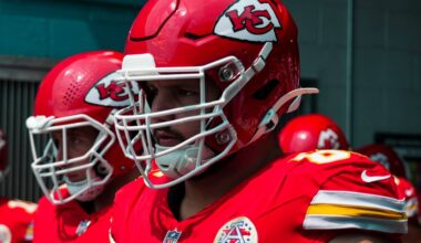 Chiefs-Raiders: Mike Caliendo starts over Kingsley Suamataia
