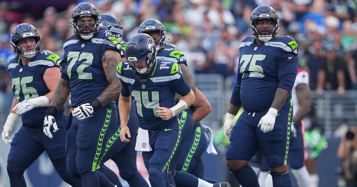 Seahawks add Jackson Acker, Josiah Deguara, guard Anthony Bradford to practice squad – KIRO 7 News Seattle