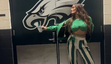 Nikki Bella Goes Braless Under Crop Top at Eagles Game