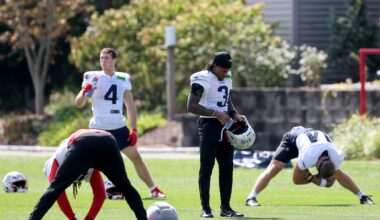 Mike Vrabel hints at potential move for Patriots to acquire wide receiver