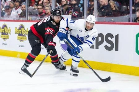 John Tavares was injured in overtime John Tavares was injured in overtime