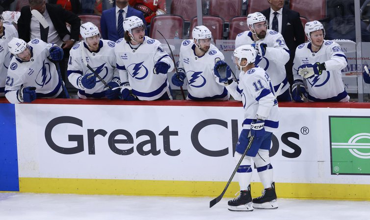 NHL playoffs: Lightning beat Panthers 5-1 to cut series deficit to 2-1 | NanaimoNewsNOW