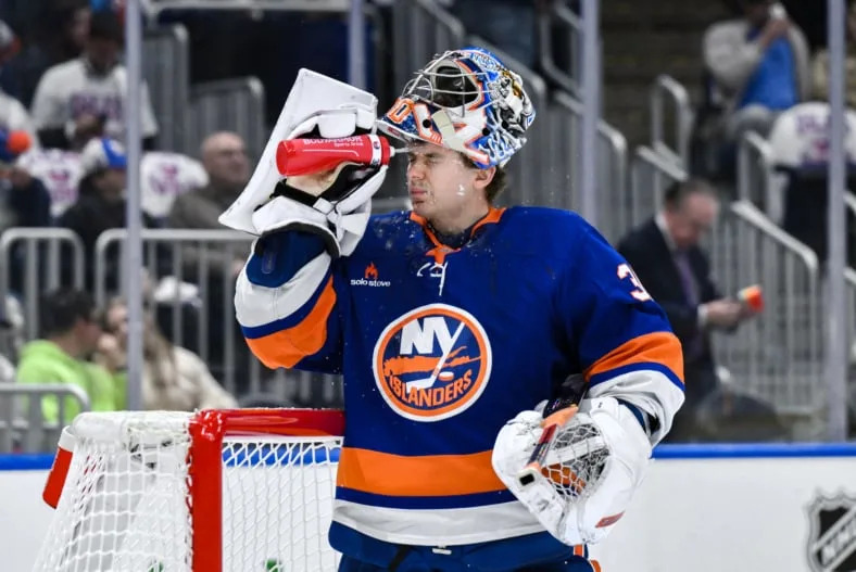 NHL: Washington Capitals at New York Islanders