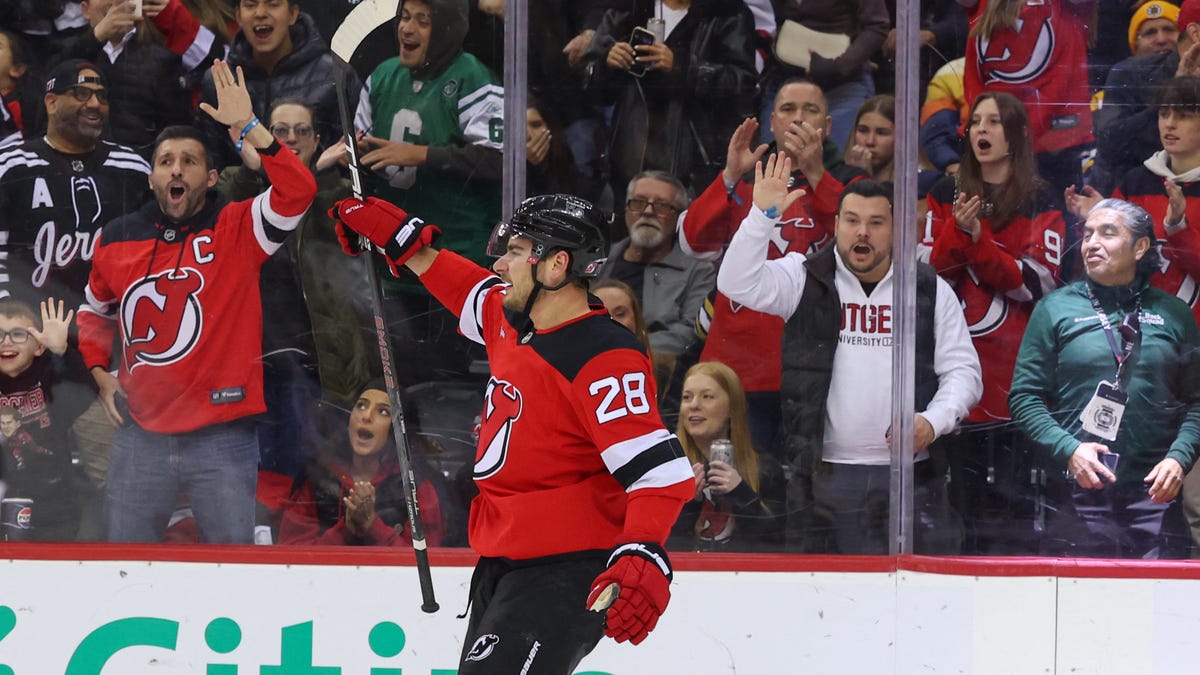 2025 NHL playoffs schedule, bracket, dates, times, TV channel