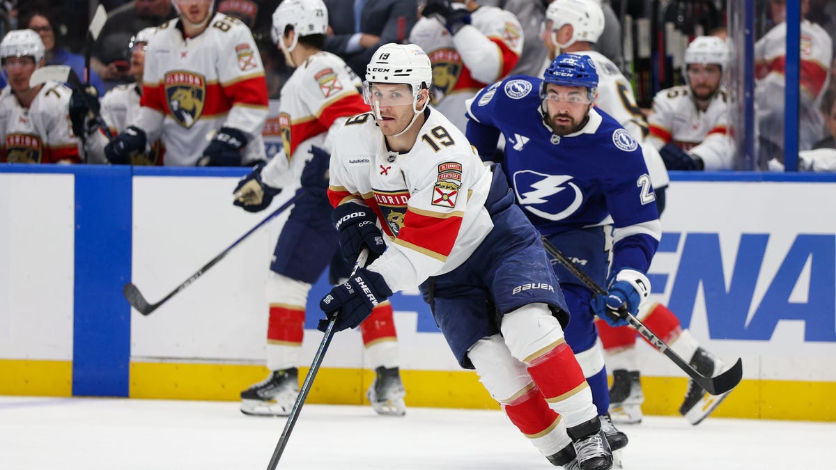 Lightning at Panthers odds, picks and predictions