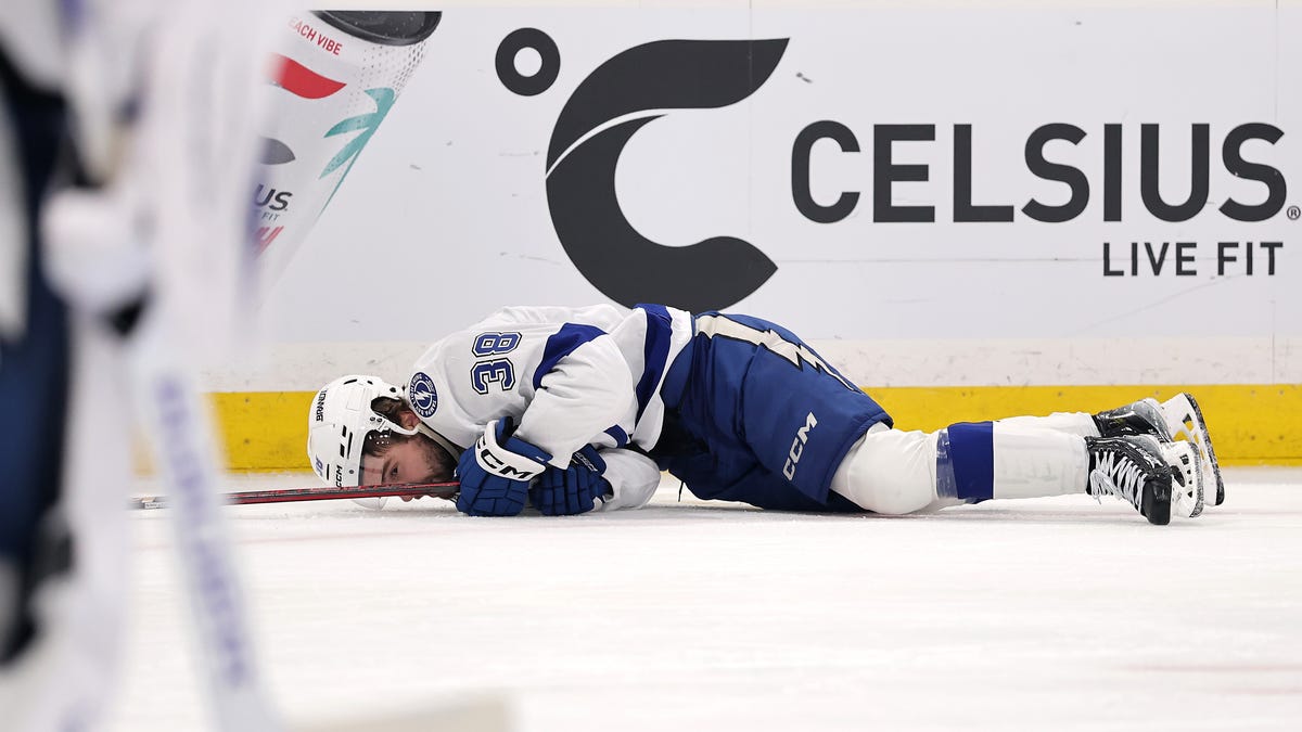 Aaron Ekblad leads rally after high hit