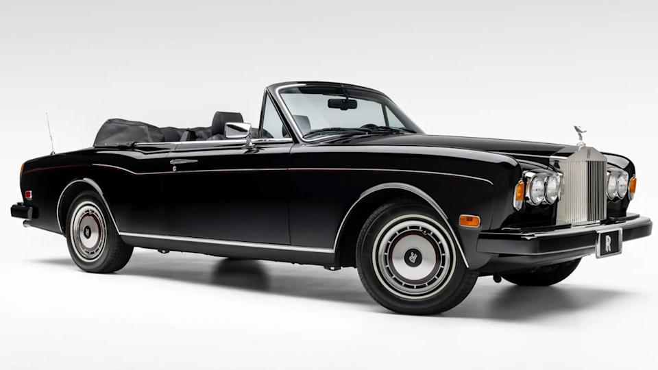 Wayne Gretzky’s Rolls-Royce Hits Auction Block as His Historic NHL Goal Record Falls
