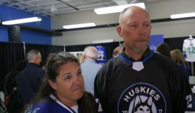 Teen hockey player remembered with new street name in Paradise