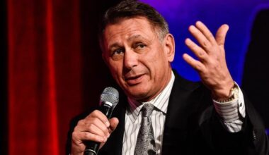 Ken-Holland-Detroit-Red-Wings-Edmonton-Oilers