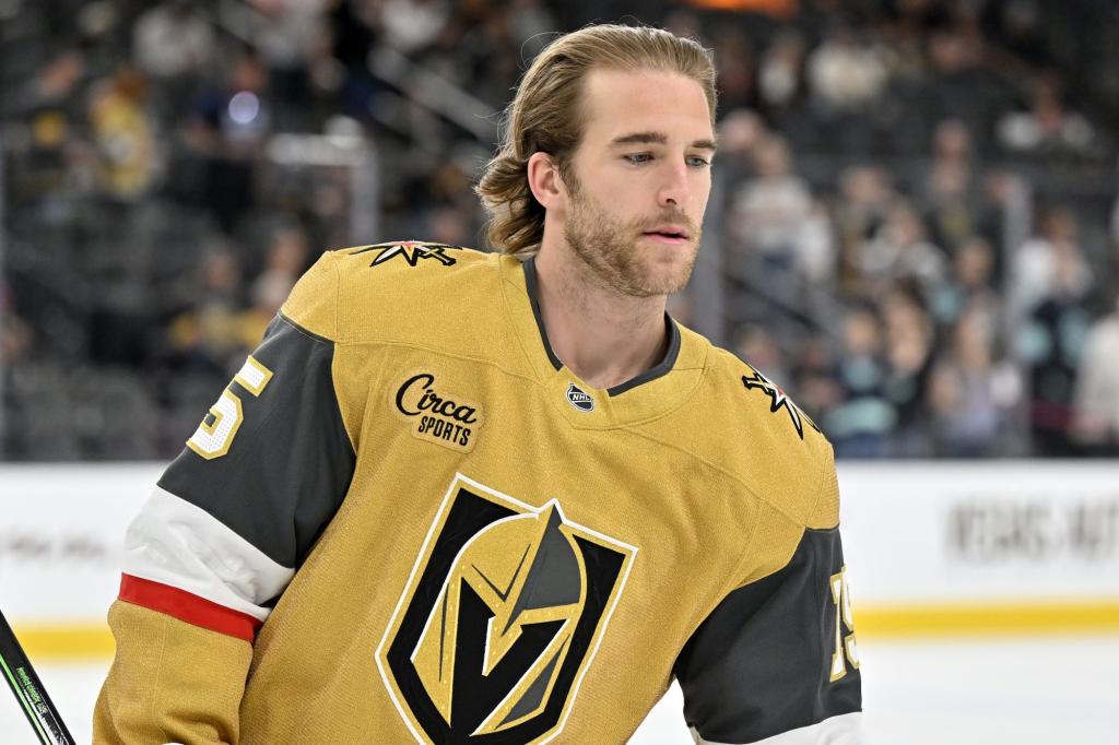 Who should be the betting favorite to win the 2025 Stanley Cup?