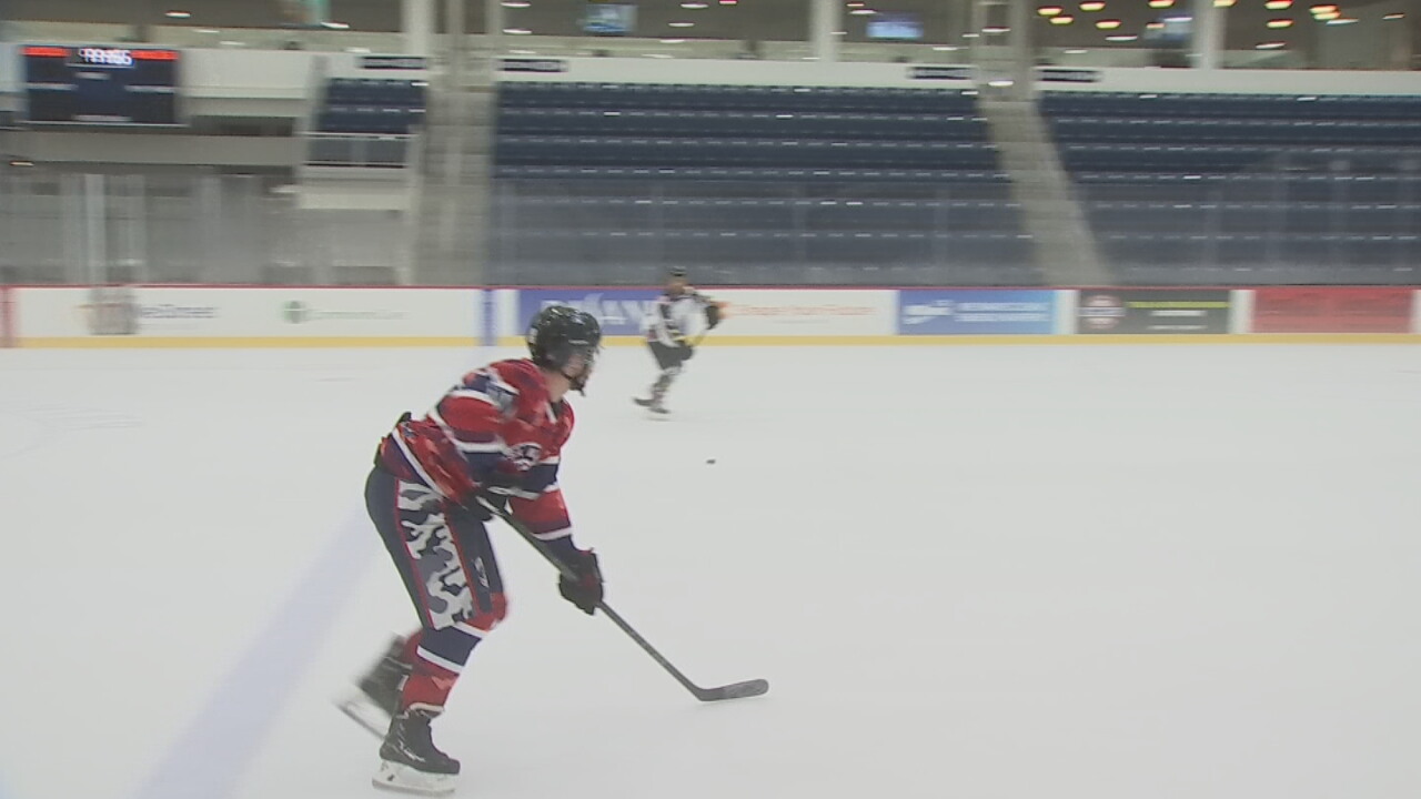 Tulsa hockey club raises money to send veterans to national tournament