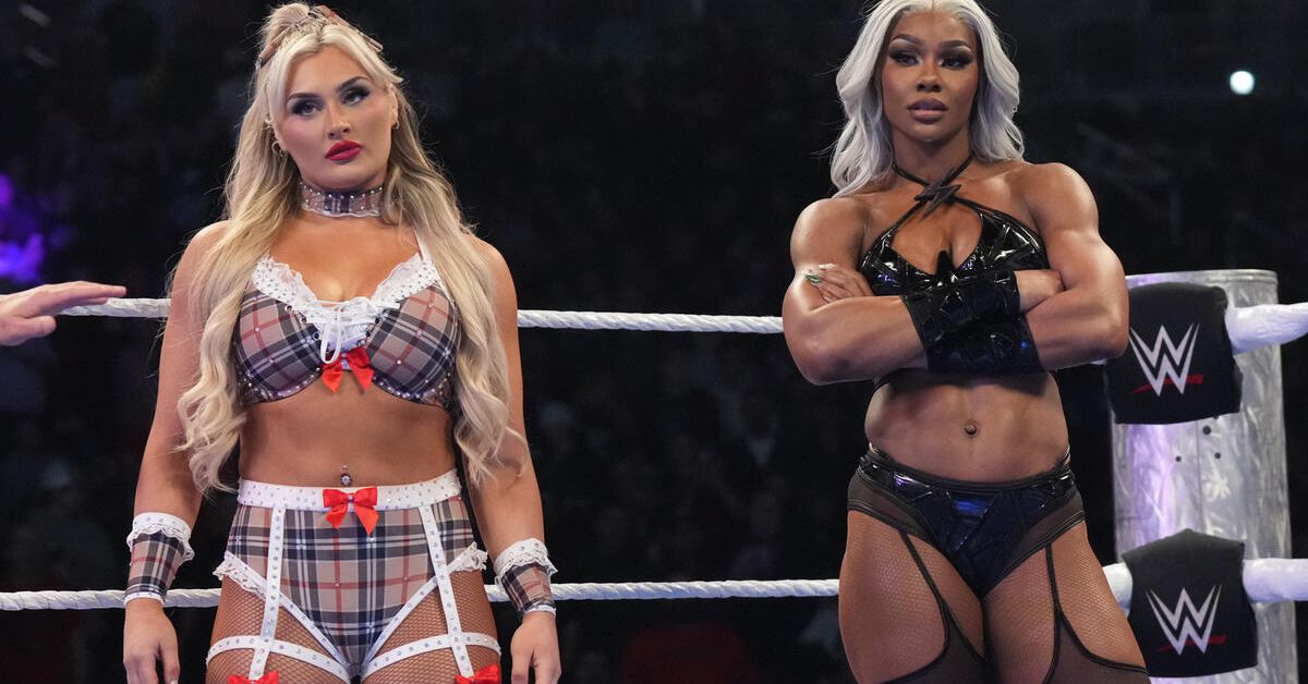 WWE SmackDown had its worst rating of the year vs. NBA & NHL Playoffs