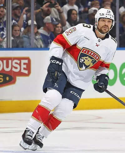 Uncertainty surrounds Sam Reinhart's Game 4 return as Florida Panthers eye Stanley Cup final berth