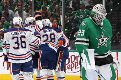 Connor McDavid, Stuart Skinner anchor dominant Game 3 victory by Edmonton Oilers over Dallas Stars