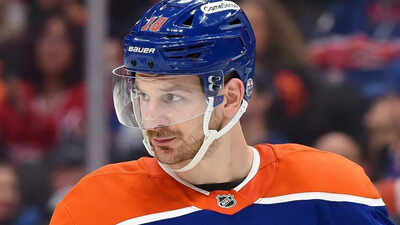 Zach Hyman injury puts Edmonton Oilers’ playoff momentum at serious risk