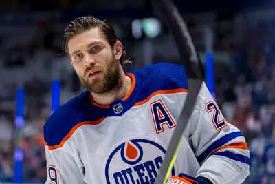 Leon Draisaitl turns heads ahead of Game 5 as Oilers seek fourth straight win while Zach Hyman remains injured