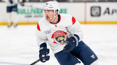 Brad Marchand to the Maple Leafs? Critics argue it’s the only way to toughen up Toronto