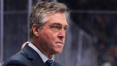 Islanders bet on continuity as Patrick Roy returns as head coach