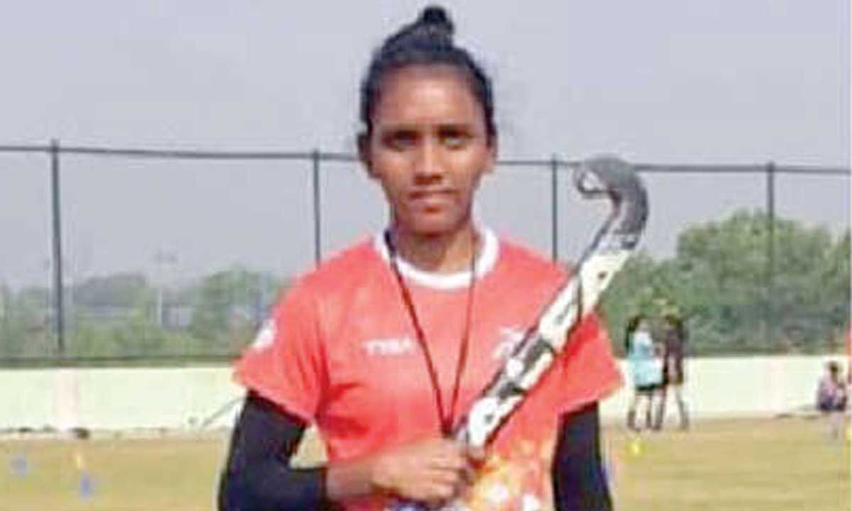 Gayatri selected for hockey tournament in US