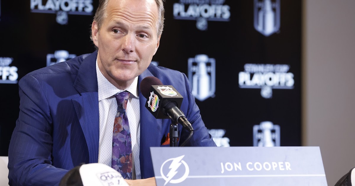 NHL Rumors: Lightning Coach Jon Cooper Could Be Making Stunning Move
