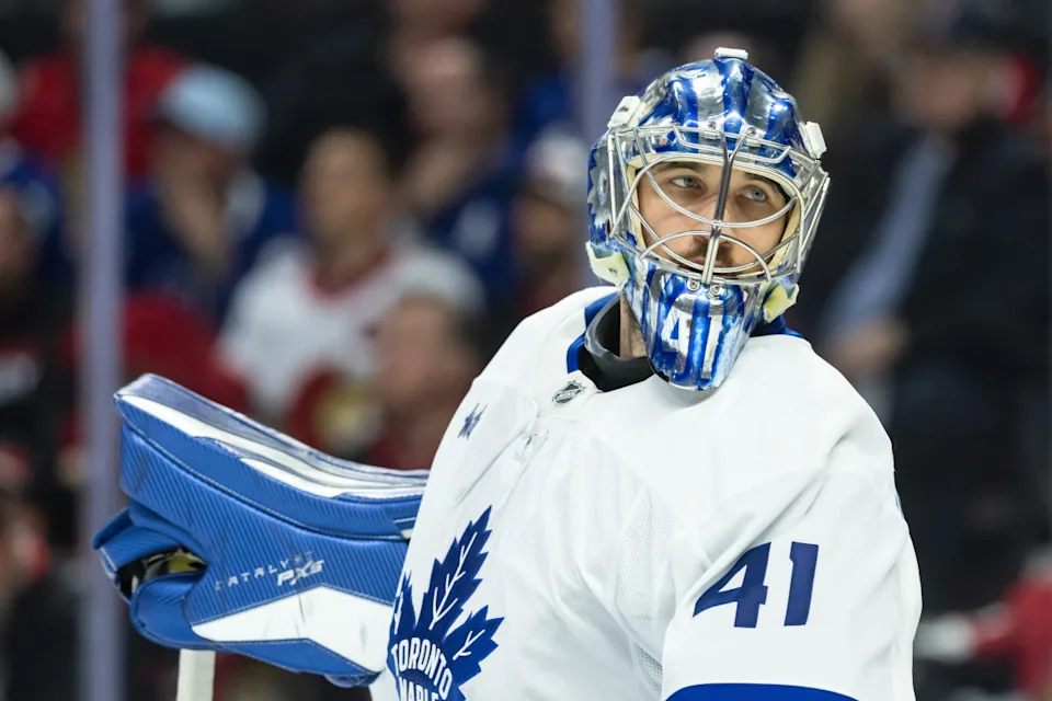 Leafs' Anthony Stolarz Has Hilarious Explanation For His Embarrassing Game 6 Misplay