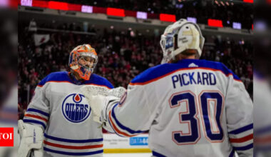 Calvin Pickard vs. Stuart Skinner: The goalie dilemma that could define the Oilers’ playoff fate | NHL News
