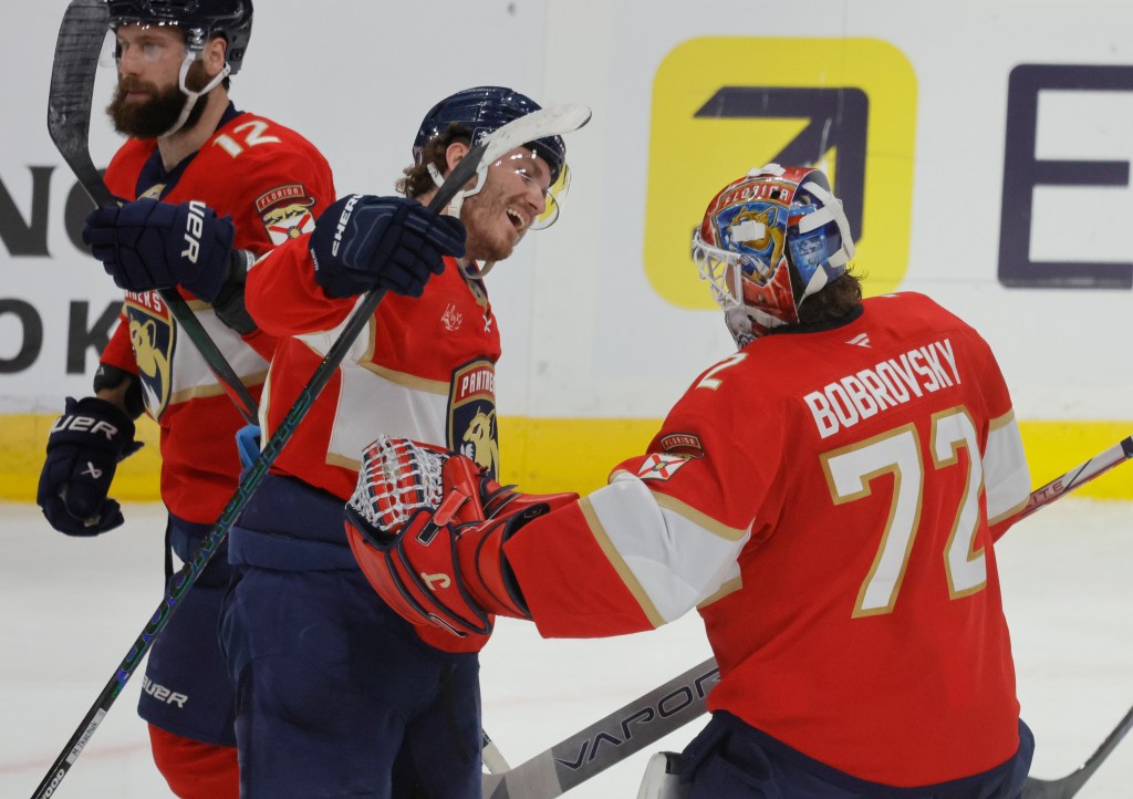 Panthers even series against Maple Leafs with 2-0 win