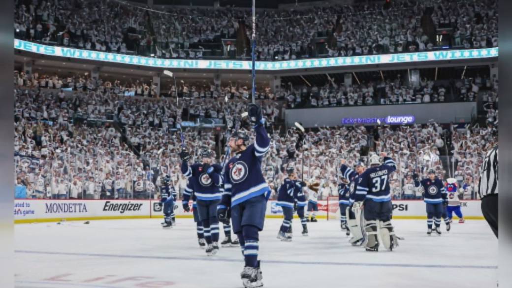 Click to play video: 'Jets complete ‘most dramatic’ Game 7 comeback against Blues'