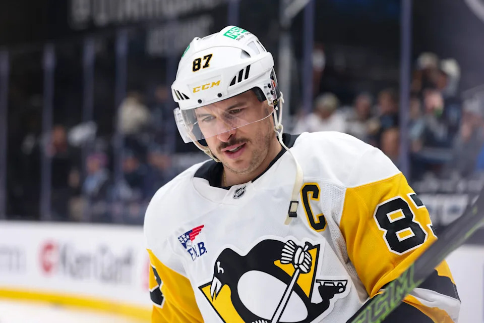 Pittsburgh Penguins center Sidney Crosby (87) warms up before a game at PPG Paints Arena.Rob Gray-Imagn Images