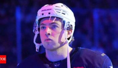 Charlie McAvoy honors Bruins tradition by giving back to Boston in big ways | NHL News