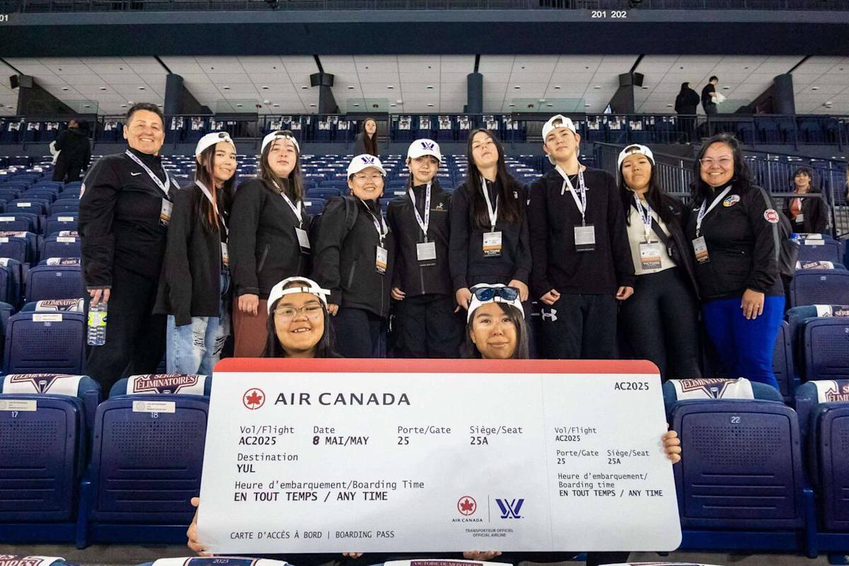 How a girls hockey team from Nain found themselves at a PWHL playoff game