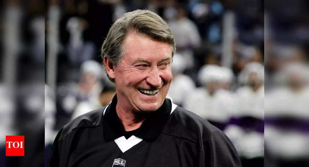 “Dustin is a lucky man”: Wayne Gretzky’s daughter Paulina Gretzky stuns in new photos and leaves fans in awe amid PGA Championship | NHL News