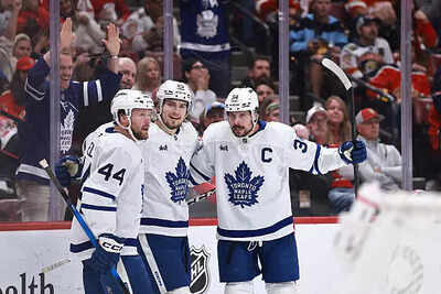 Philadelphia Flyers benefit tremendously in Scott Laughton trade as Toronto Maple Leafs head for uncertain future