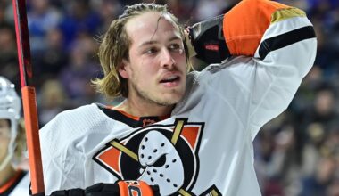 Former 2nd-Rounder Max Comtois Has Several Offers To Return to NHL