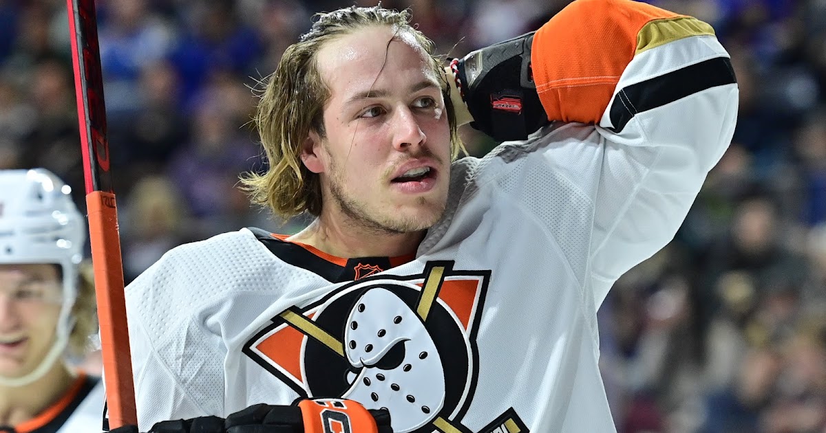 Former 2nd-Rounder Max Comtois Has Several Offers To Return to NHL