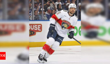 Uncertainty surrounds Sam Reinhart's Game 4 return as Florida Panthers eye Stanley Cup final berth | NHL News