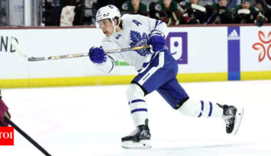 Mitch Marner sparks NHL free agency frenzy as insider links him to $1.85B Golden Knights after Leafs collapse | NHL News