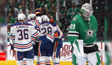 Connor McDavid, Stuart Skinner anchor dominant Game 3 victory by Edmonton Oilers over Dallas Stars | NHL News