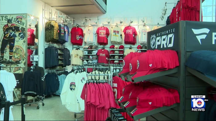 Pantherland helping fans get decked out as Florida pushes for third straight Final appearance