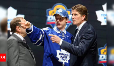 Toronto Maple Leafs brace for impact; Mitch Marner contract negotiations stall before 2025 free agency | NHL News