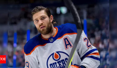 Leon Draisaitl turns heads ahead of Game 5 as Oilers seek fourth straight win while Zach Hyman remains injured | NHL News