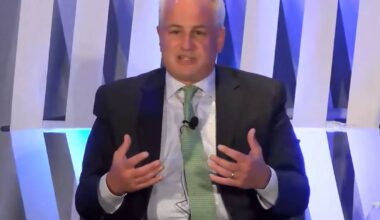 Panthers executive suspended by NHL over posts insulting Leafs fans