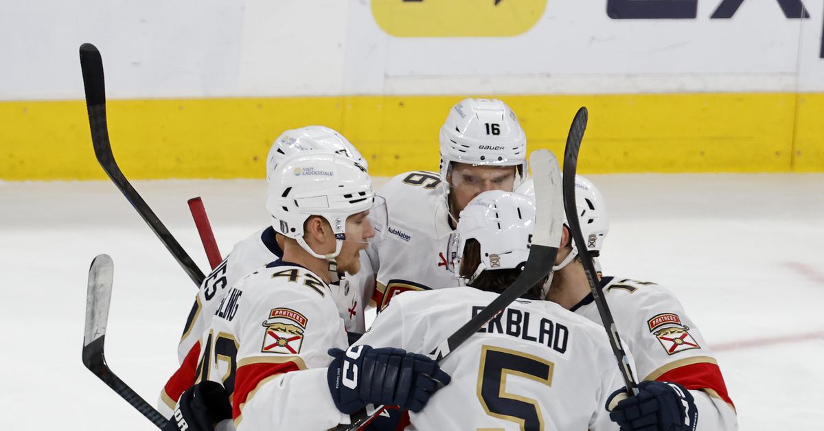 Florida Panthers dominate Game One, beat the Hurricanes 5-2