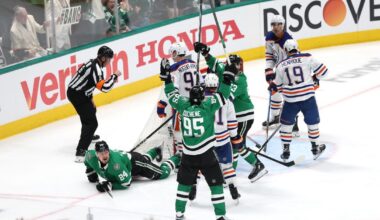 Recap: Stars score five unanswered goals in third period, stun Oilers in Game 1