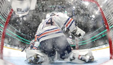 Recap: Oilers shutout Stars 3-0 to even series