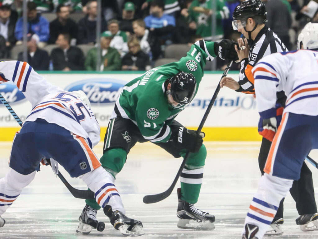 Image shows an NHL Game between the Dallas Stars and the Edmonton Oilers