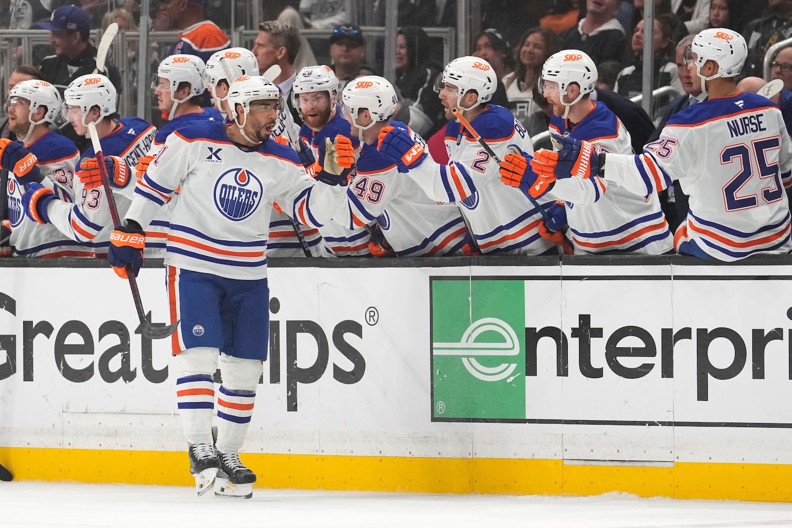 Edmonton Oilers left wing Evander Kane celebrates his goal with teammates during the second period in Game 5 of an NHL hockey first-round playoff series against the Los Angeles Kings, Tuesday, April 29, 2025, in Los Angeles. (AP Photo/Mark J. Terrill)