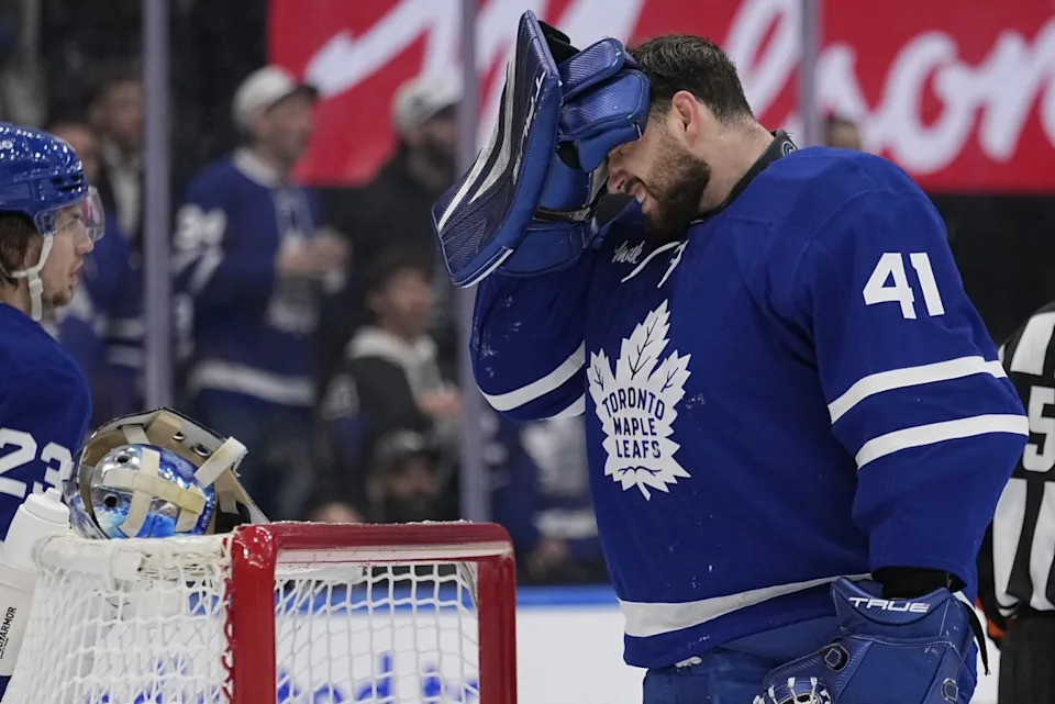 Toronto Maple Leafs goaltender Anthony Stolarz (41) grimaces after a collision with Florida Panthers forward Sam Bennett (not pictured) during the second period.John E. Sokolowski-Imagn Images