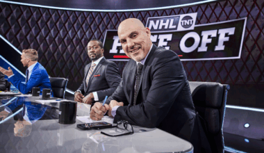 Ex-Canucks Coach Rick Tocchet Officially Takes New Job in the NHL
